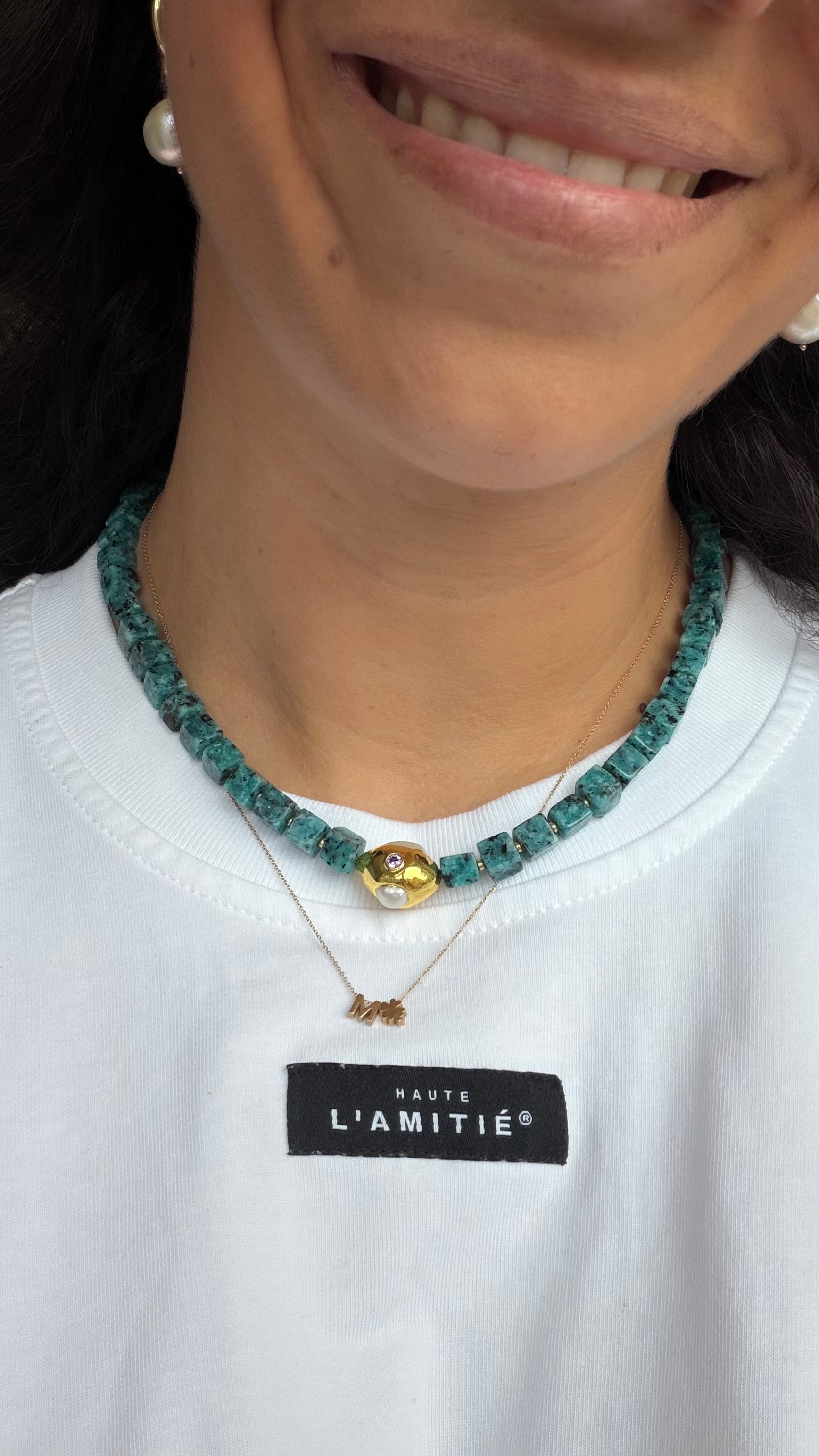 Luna Pearl Necklace - Blue Dot