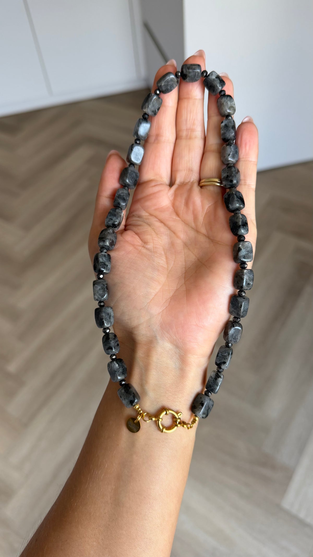 Shadow Glow Necklace
