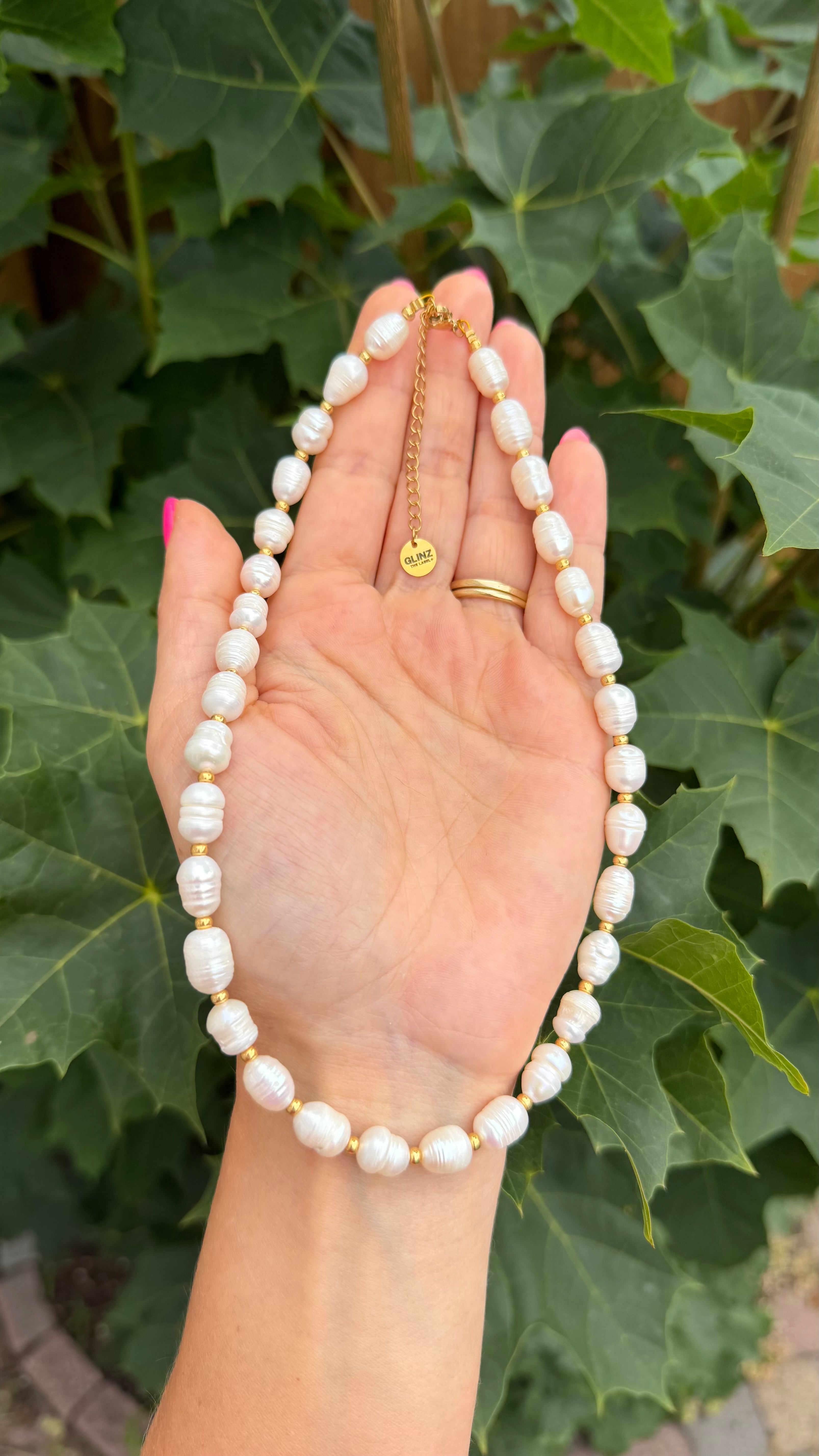 Polka Pearls Necklace